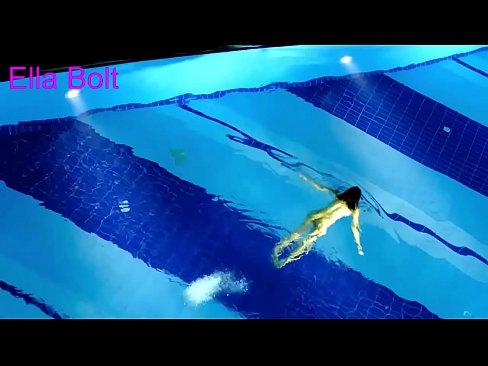 ❤️ నేను చూడటం ఆపలేను, ELLA BOLT రిసార్ట్ పూల్‌లో నగ్నంగా ఈత కొడుతూ దొరికిన యువ అందగత్తె ❤️❌ సూపర్ పోర్న్ మా వద్ద te.trysex.ru ❤